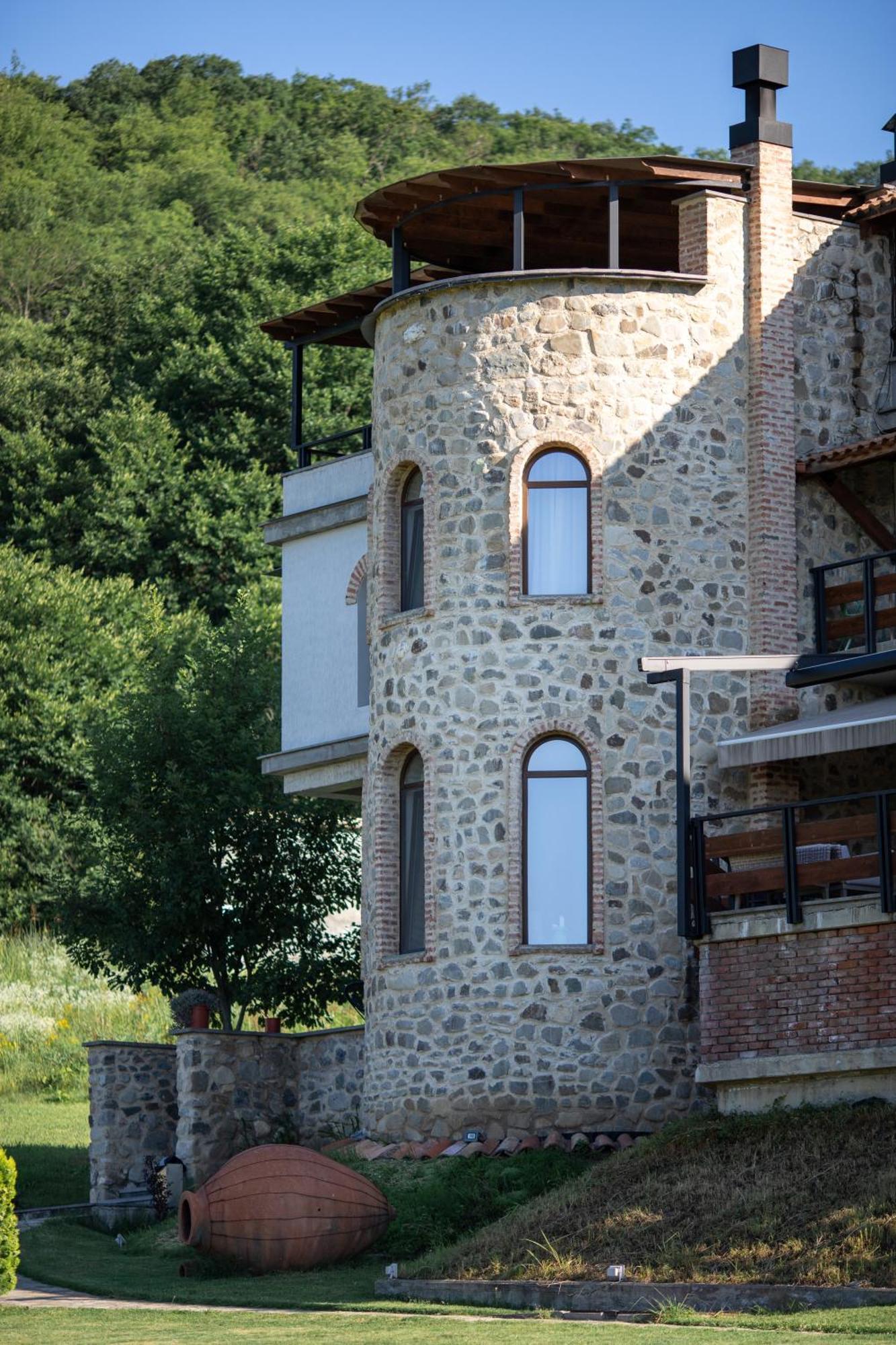 Babaneuris Marani Hotell Exteriör bild